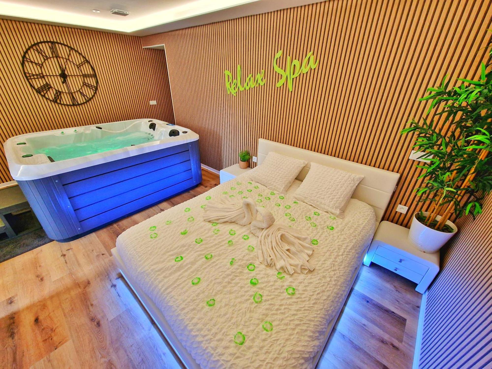 Relax Spa-4 Pers-Jacuzzi-Parking-Jardin-Clim-Colmar Muntzenheim Luaran gambar